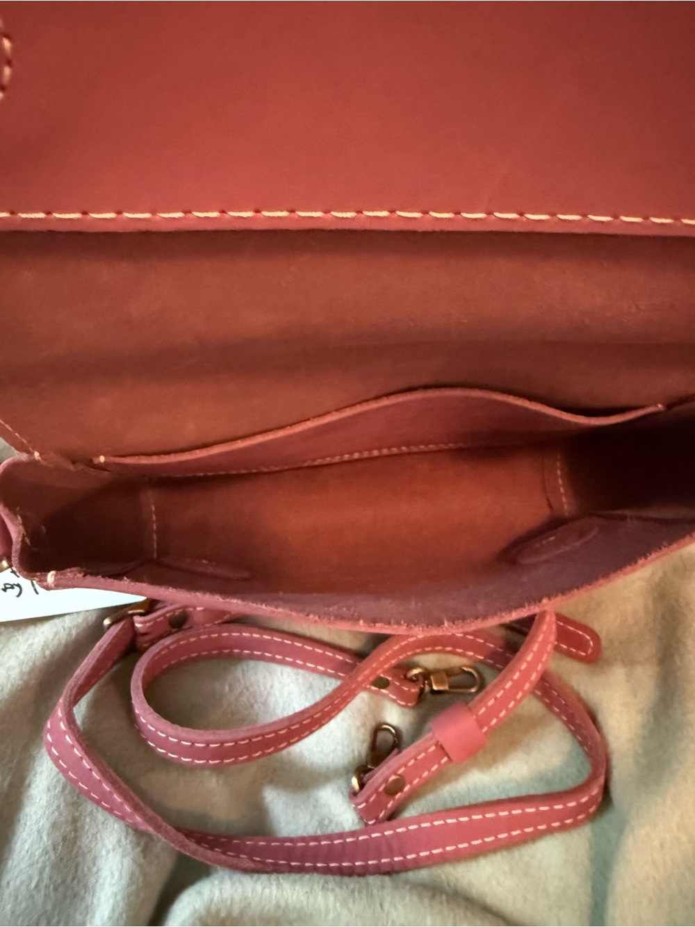 Portland Leather Foxglove Pink Crossbody Bag with Adjustable Strap - Picture 4 of 5